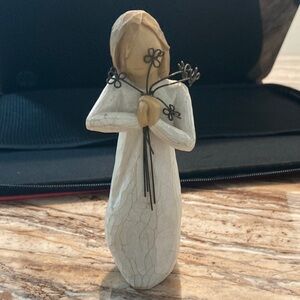 Willow Tree Cream and Tan (natural figure with Floral Accents